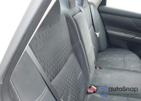 2018 Nissan Altima 2.5 S z USA, uszkodzony, nr VIN 1N4AL3AP5JC110623